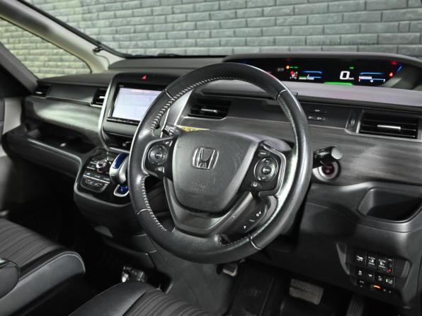 Honda Freed II с пробегом 2016 года, цена 1 370 000 рублей, 115707 км, компактвэн, Автокод Объявления