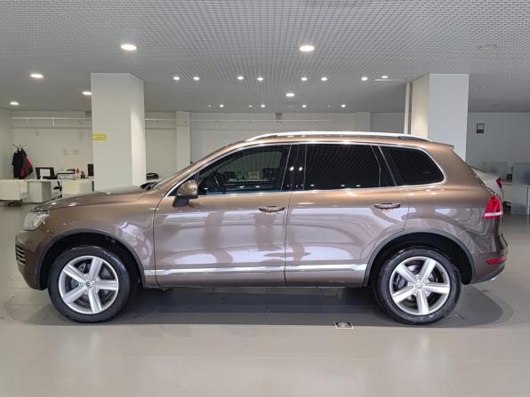 Volkswagen Touareg II с пробегом 2011 года, цена 1 870 000 рублей, 326490 км, внедорожник, Автокод Объявления