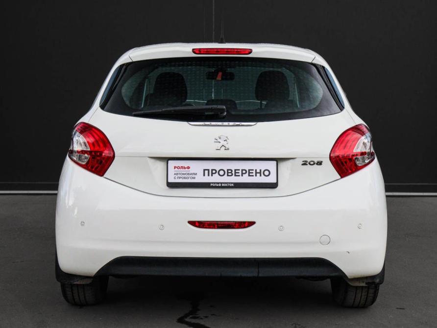 Peugeot 208 I Москва  - изображение 5