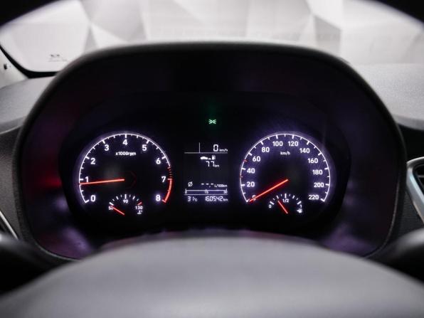 Hyundai Solaris II с пробегом 2018 года, цена 1 080 000 рублей, 160500 км, седан, Автокод Объявления