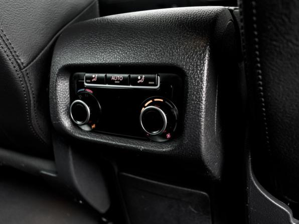 Volkswagen Sharan II с пробегом 2012 года, цена 1 380 000 рублей, 112112 км, минивэн, Автокод Объявления