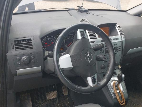 Opel Zafira B Рестайлинг с пробегом 2012 года, цена 950 000 рублей, 139946 км, компактвэн, Автокод Объявления