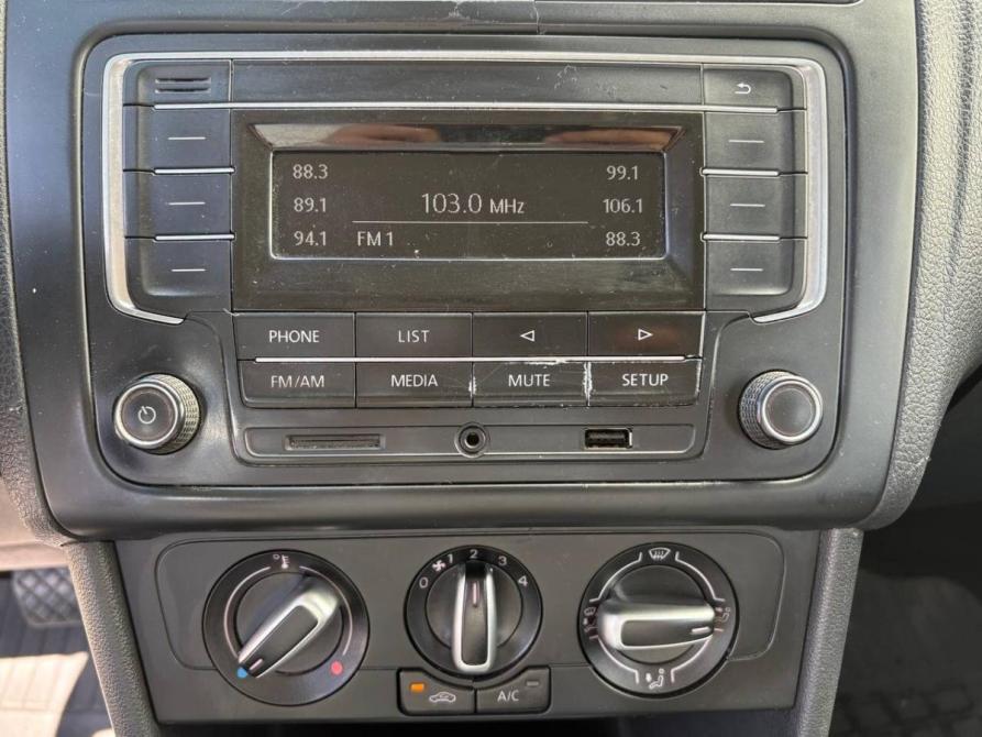 Volkswagen Polo V Рестайлинг Нижний Тагил  - изображение 11