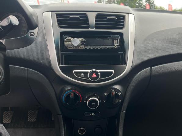 Hyundai Solaris I с пробегом 2013 года, цена 770 000 рублей, 130710 км, седан, Автокод Объявления