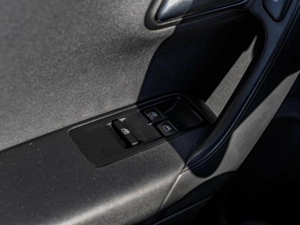 Volkswagen Polo V Рестайлинг с пробегом 2015 года, цена 645 000 рублей, 206010 км, седан, Автокод Объявления