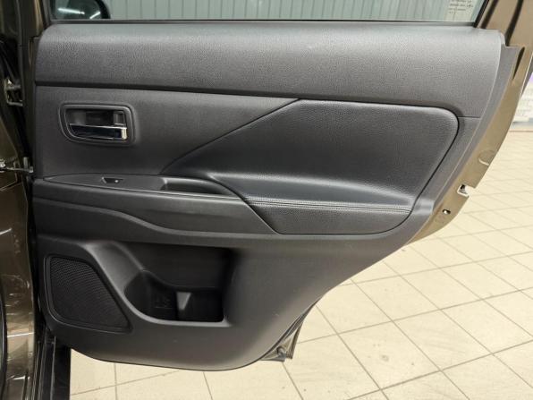 Mitsubishi Outlander III Рестайлинг 3 с пробегом 2019 года, цена 1 950 000 рублей, 237632 км, внедорожник, Автокод Объявления