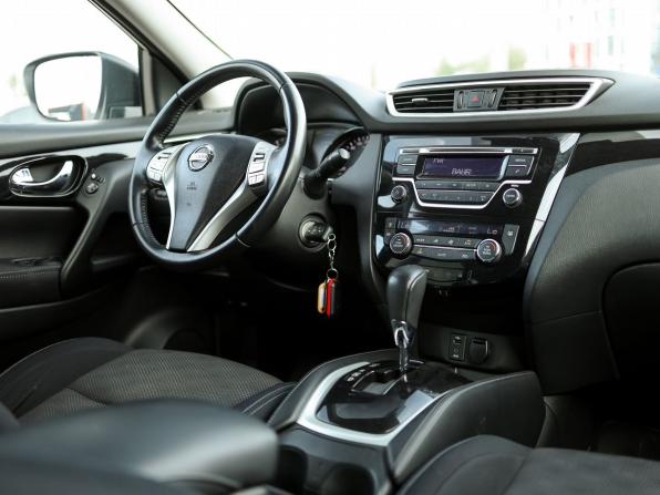 Nissan Qashqai II с пробегом 2015 года, цена 1 559 000 рублей, 97510 км, внедорожник, Автокод Объявления