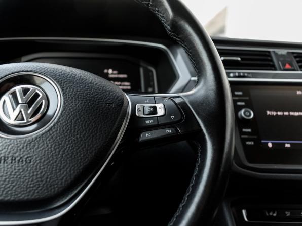 Volkswagen Tiguan II с пробегом 2018 года, цена 3 150 000 рублей, 97925 км, внедорожник, Автокод Объявления