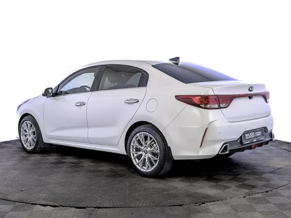Kia Rio IV Рестайлинг с пробегом 2021 года, цена 1 781 000 рублей, 96650 км, седан, Автокод Объявления