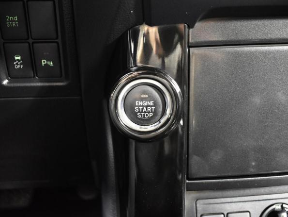 Toyota Land Cruiser Prado 150 Series Рестайлинг 1 с пробегом 2014 года, цена 3 464 900 рублей, 343724 км, внедорожник, Автокод Объявления