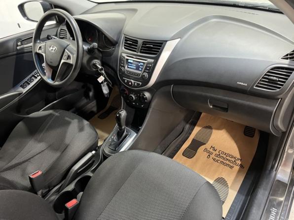 Hyundai Solaris I Рестайлинг с пробегом 2015 года, цена 1 055 000 рублей, 155000 км, седан, Автокод Объявления