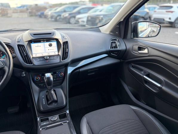 Ford Kuga II Рестайлинг с пробегом 2018 года, цена 1 485 000 рублей, 133000 км, внедорожник, Автокод Объявления
