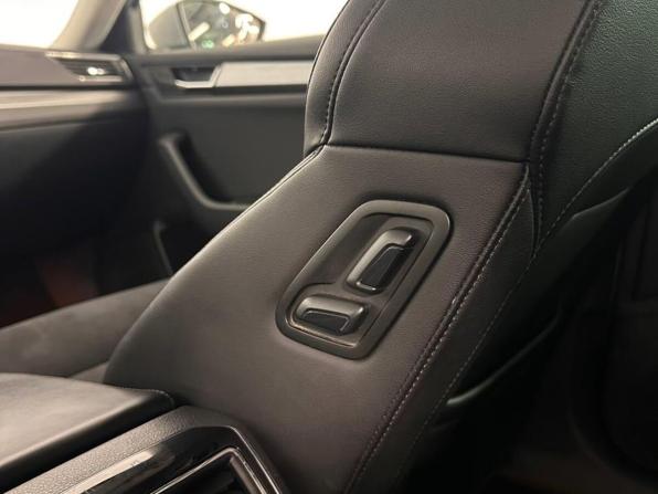 Skoda Superb III с пробегом 2019 года, цена 2 249 000 рублей, 287007 км, универсал, Автокод Объявления