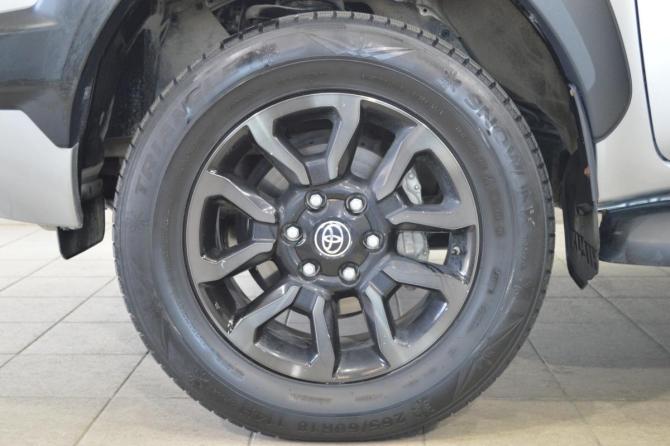 Toyota Hilux VIII Рестайлинг 2 с пробегом 2022 года, цена 5 499 000 рублей, 37000 км, пикап, Автокод Объявления