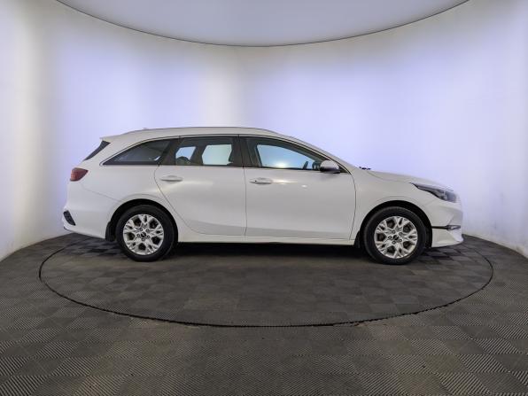 Kia Ceed III Рестайлинг с пробегом 2021 года, цена 2 100 000 рублей, 80578 км, универсал, Автокод Объявления