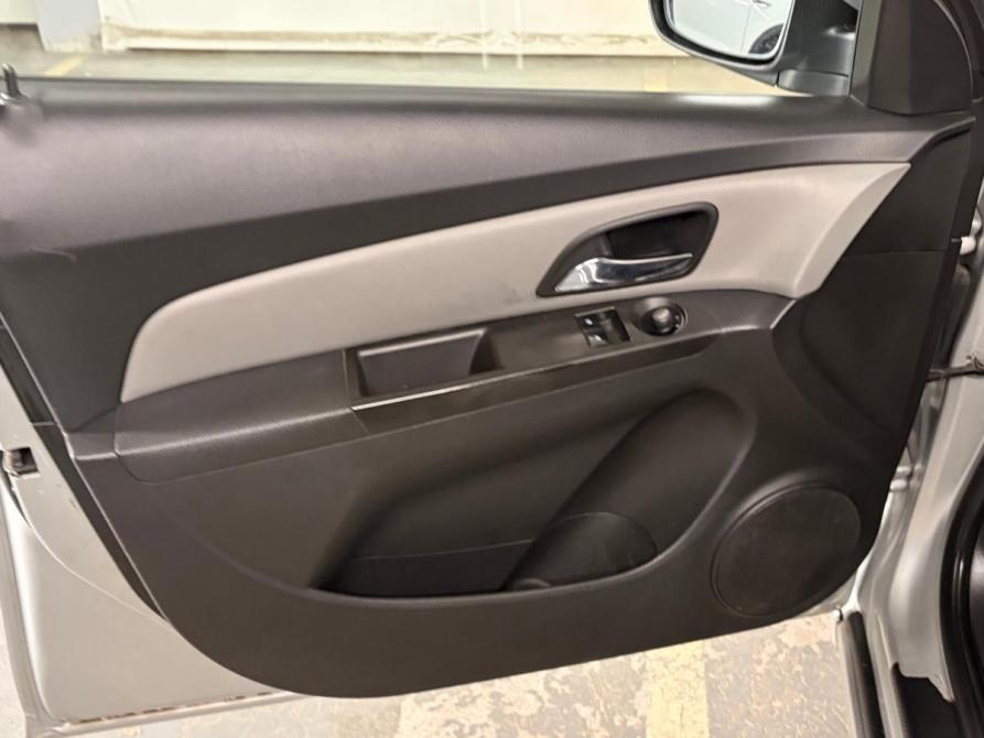 Chevrolet Cruze I Рестайлинг Екатеринбург  - изображение 13