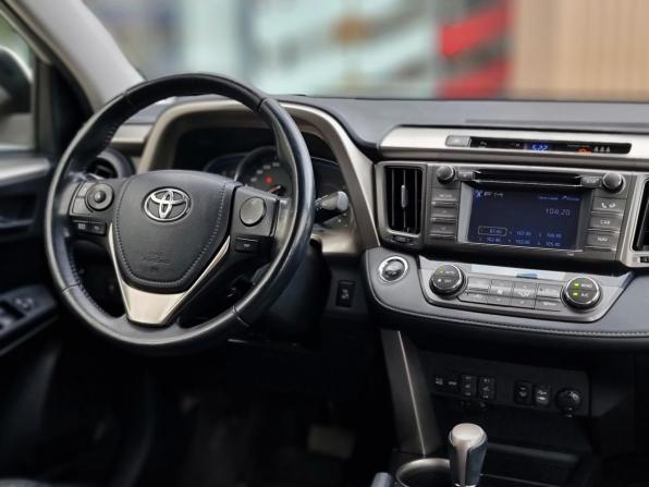 Toyota RAV4 IV (XA40) с пробегом 2013 года, цена 1 999 000 рублей, 107003 км, внедорожник, Автокод Объявления