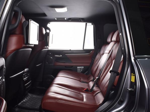 Lexus LX III Рестайлинг 2 с пробегом 2018 года, цена 8 549 995 рублей, 186670 км, внедорожник, Автокод Объявления