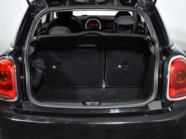 Mini Hatch III (F55/F56) с пробегом 2014 года, цена 1 498 600 рублей, 107000 км, хэтчбек, Автокод Объявления