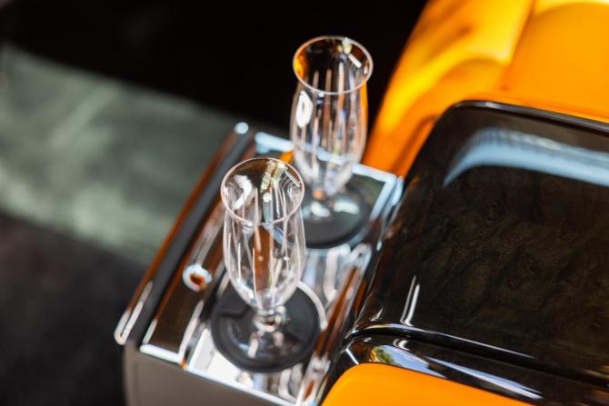 Новый Rolls-Royce Phantom VIII 2024 года, цена 98 000 000 рублей, седан, Автокод Объявления