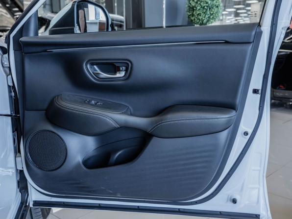 Honda ZR-V с пробегом 2022 года, цена 3 490 000 рублей, 30 км, внедорожник, Автокод Объявления