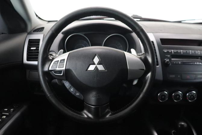 Mitsubishi Outlander II Рестайлинг с пробегом 2011 года, цена 861 000 рублей, 284899 км, внедорожник, Автокод Объявления