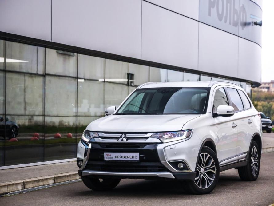 Mitsubishi Outlander III Рестайлинг 2 Санкт-Петербург  - изображение 1