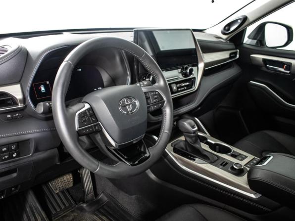 Toyota Highlander IV (XU70) с пробегом 2025 года, цена 5 235 000 рублей, 5000 км, внедорожник, Автокод Объявления