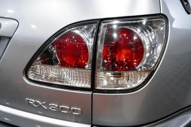 Lexus RX I с пробегом 2001 года, цена 949 000 рублей, 226000 км, внедорожник, Автокод Объявления