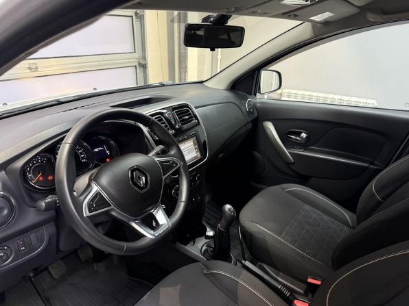Renault Sandero II Рестайлинг с пробегом 2019 года, цена 1 349 000 рублей, 49043 км, хэтчбек, Автокод Объявления
