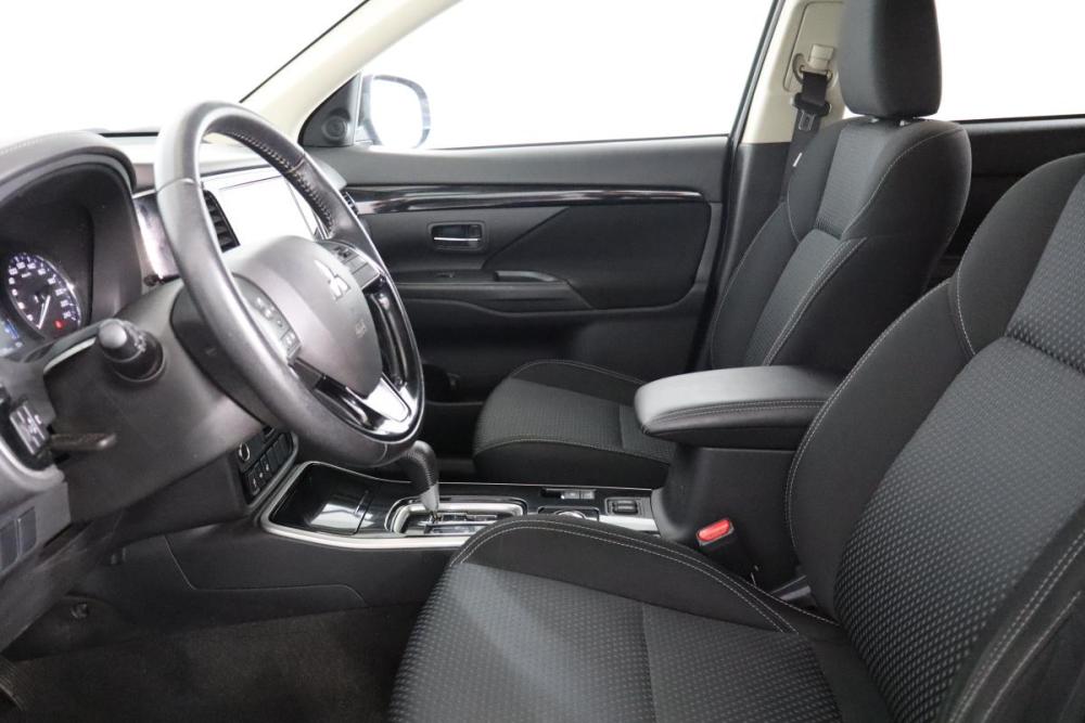 Mitsubishi Outlander III Рестайлинг 3 Санкт-Петербург  - изображение 7