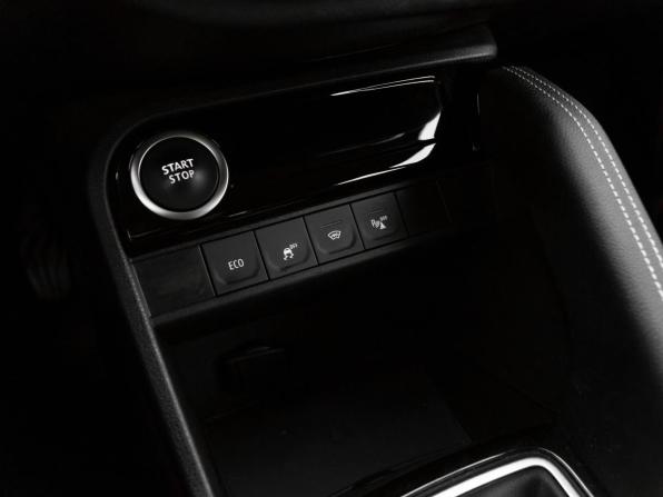 Renault Kaptur I Рестайлинг с пробегом 2021 года, цена 1 920 000 рублей, 64520 км, внедорожник, Автокод Объявления