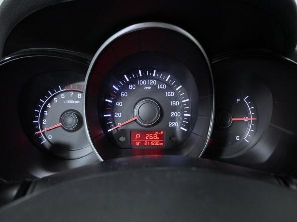 Kia Rio III Рестайлинг с пробегом 2016 года, цена 990 000 рублей, 211000 км, седан, Автокод Объявления