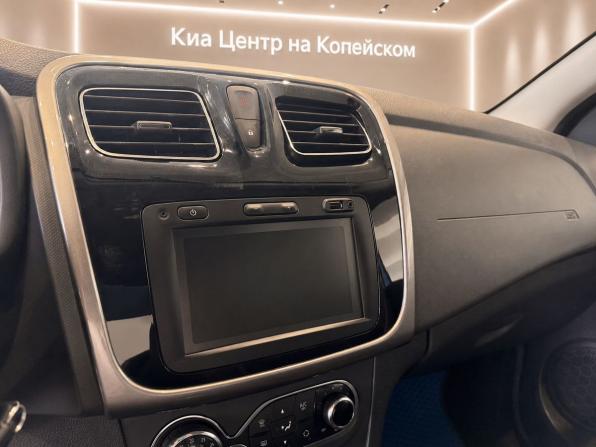 Renault Sandero II Рестайлинг с пробегом 2018 года, цена 1 195 000 рублей, 51800 км, хэтчбек, Автокод Объявления