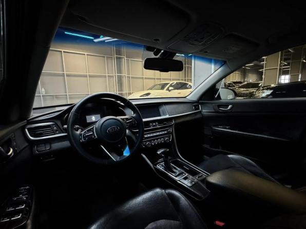 Kia Optima IV Рестайлинг с пробегом 2018 года, цена 1 697 000 рублей, 184000 км, седан, Автокод Объявления