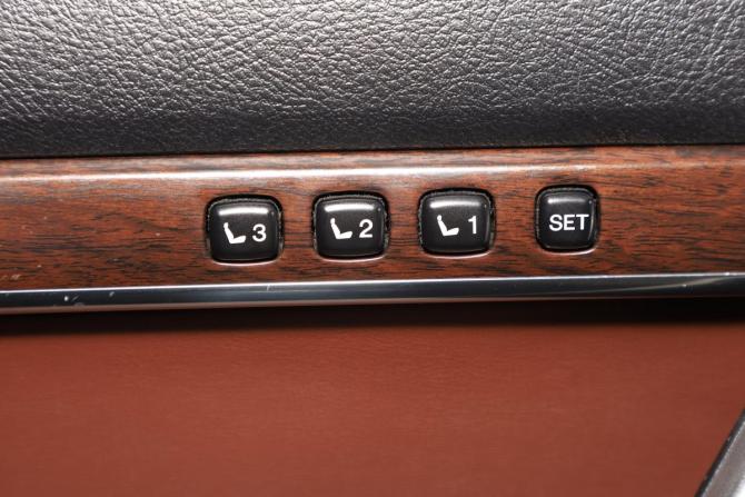 Toyota Land Cruiser 200 Series Рестайлинг 2 с пробегом 2016 года, цена 5 979 000 рублей, 135300 км, внедорожник, Автокод Объявления