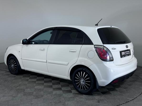 Kia Rio II Рестайлинг с пробегом 2011 года, цена 660 000 рублей, 202462 км, хэтчбек, Автокод Объявления