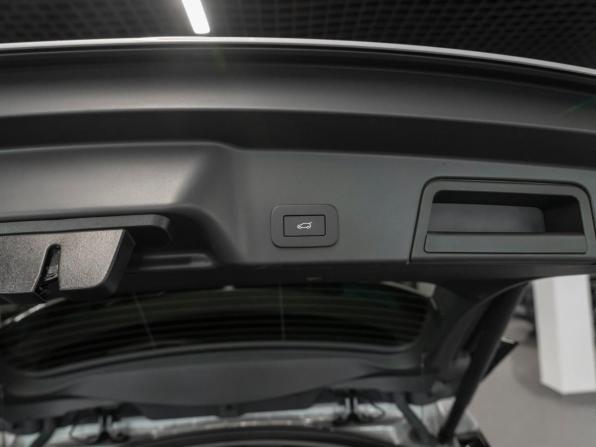 Land Rover Range Rover Evoque II Рестайлинг с пробегом 2025 года, цена 5 850 000 рублей, 50 км, внедорожник, Автокод Объявления