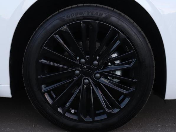 Geely Preface I с пробегом 2024 года, цена 2 850 000 рублей, 12500 км, седан, Автокод Объявления