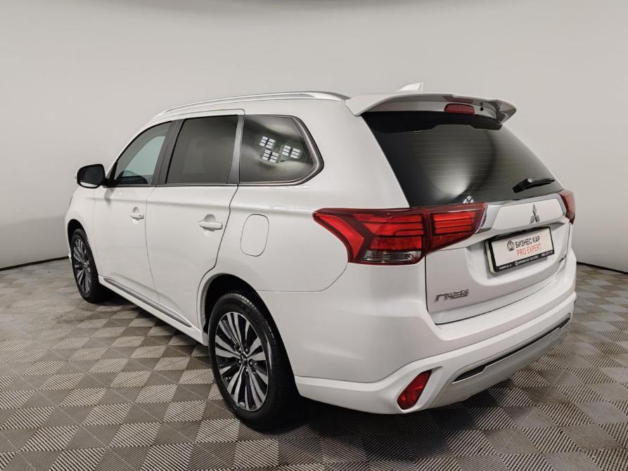 Mitsubishi Outlander III Рестайлинг 3 Москва  - изображение 7