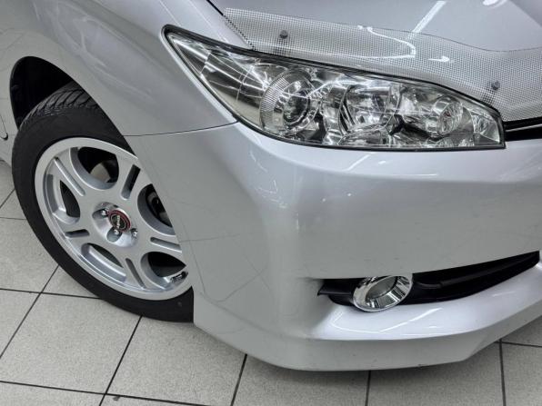 Toyota Wish II Рестайлинг с пробегом 2016 года, цена 1 849 000 рублей, 80000 км, минивэн, Автокод Объявления