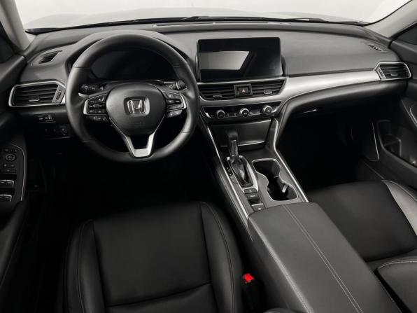 Honda Accord X Рестайлинг с пробегом 2022 года, цена 2 729 900 рублей, 48288 км, седан, Автокод Объявления