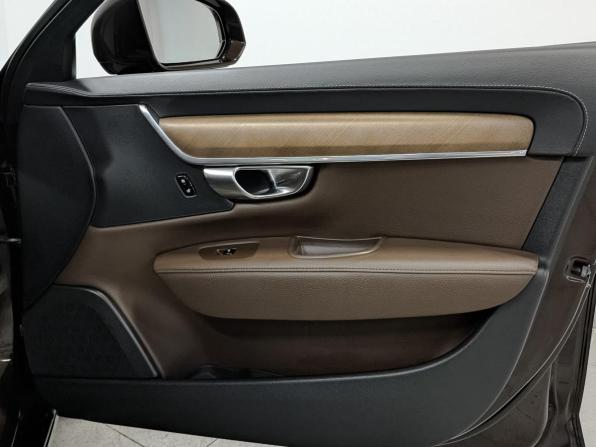 Volvo S90 II с пробегом 2019 года, цена 2 750 000 рублей, 158297 км, седан, Автокод Объявления
