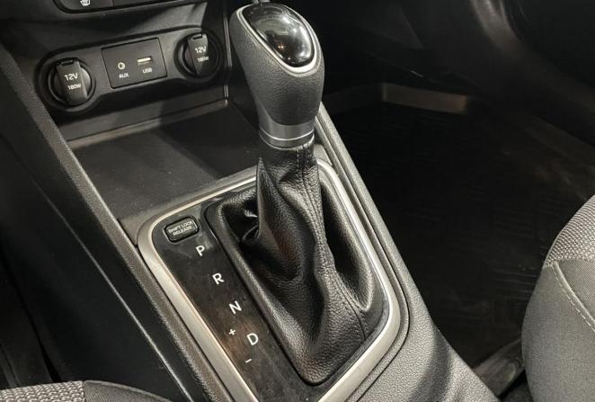 Hyundai Solaris II с пробегом 2018 года, цена 1 200 000 рублей, 157786 км, седан, Автокод Объявления