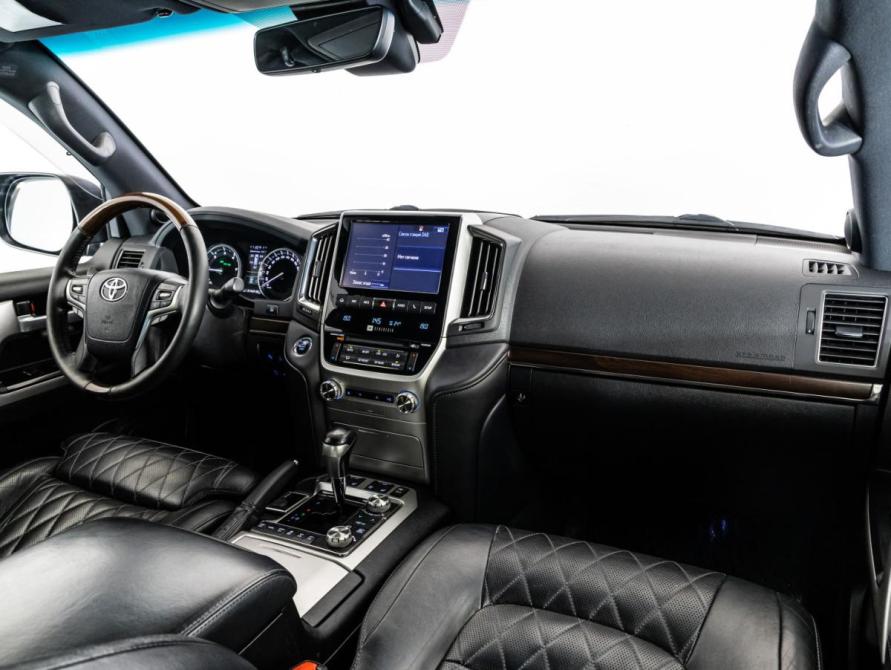 Toyota Land Cruiser 200 Series Рестайлинг 2 Санкт-Петербург  - изображение 9