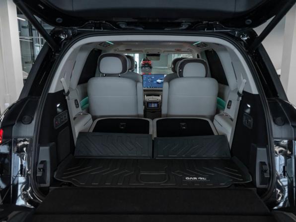 Lynk &amp; Co 900 с пробегом 2025 года, цена 7 650 000 рублей, 19 км, внедорожник, Автокод Объявления