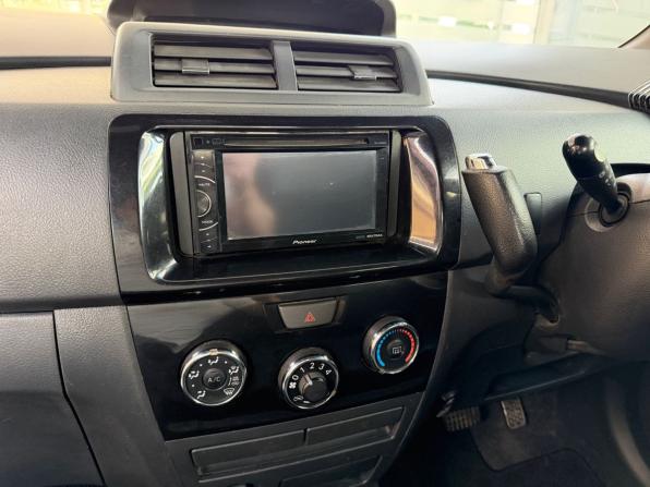 Toyota bB II Рестайлинг с пробегом 2014 года, цена 1 060 000 рублей, 77188 км, компактвэн, Автокод Объявления