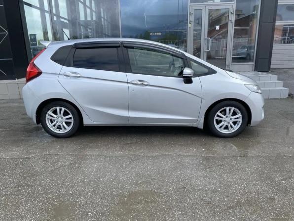 Honda Fit III с пробегом 2013 года, цена 1 105 000 рублей, 193519 км, хэтчбек, Автокод Объявления