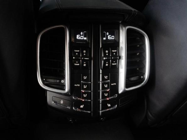 Porsche Cayenne II (958) с пробегом 2011 года, цена 2 149 000 рублей, 188079 км, внедорожник, Автокод Объявления