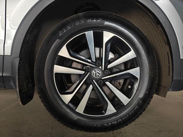 Volkswagen Tiguan II с пробегом 2019 года, цена 2 399 000 рублей, 93957 км, внедорожник, Автокод Объявления